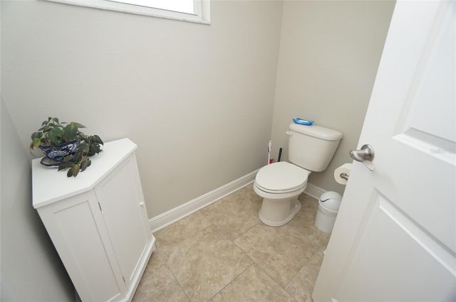 6303 S MACDILL AVENUE, Tampa, FL 33611