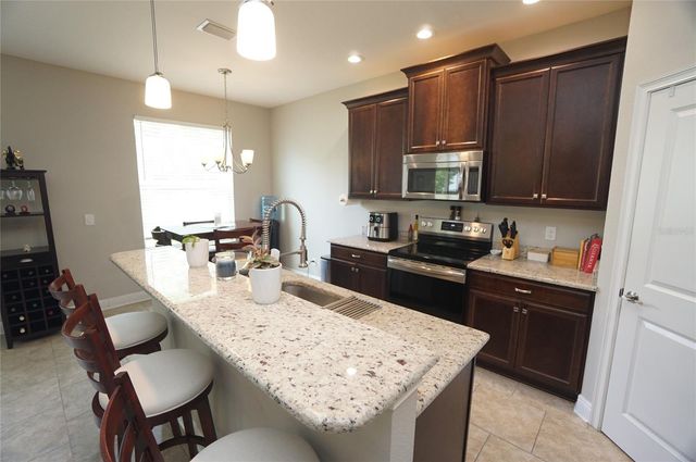6303 S MACDILL AVENUE, Tampa, FL 33611