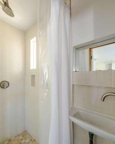 6 Daggett Lane 1-2, Provincetown, MA 02657