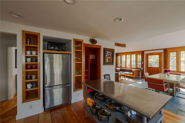 6 Daggett Lane 1-2, Provincetown, MA 02657