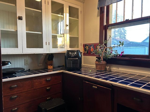 910 N 20th Street, Superior, WI 54880