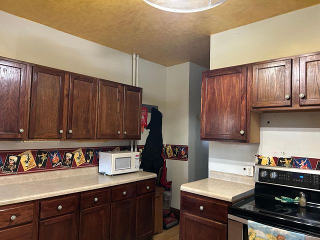 910 N 20th Street, Superior, WI 54880