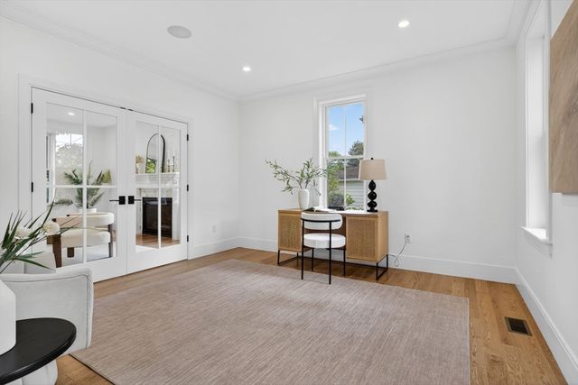 37 Maple Street, Lynnfield, MA 01940