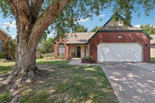 9304 E 76th Street, Tulsa, OK 74133