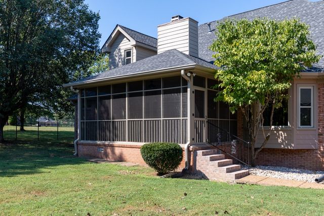 2202 Chadwick Ct, Mount Juliet, TN 37122