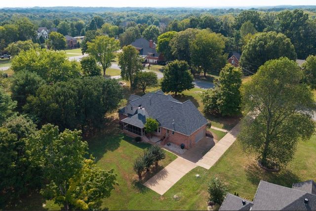 2202 Chadwick Ct, Mount Juliet, TN 37122