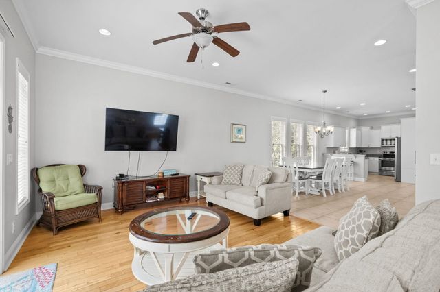 308 Shuffleboard Ct., Myrtle Beach, SC 29572