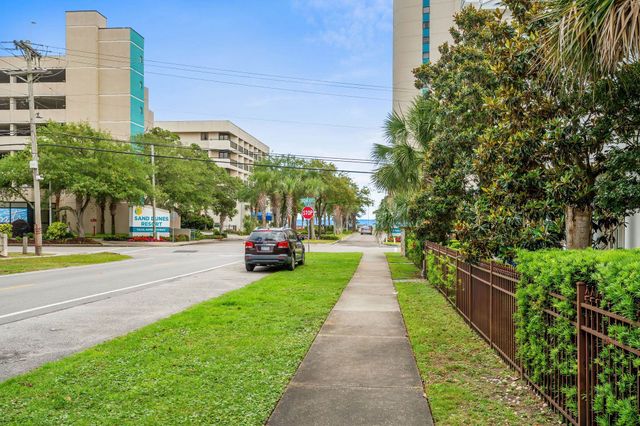 308 Shuffleboard Ct., Myrtle Beach, SC 29572