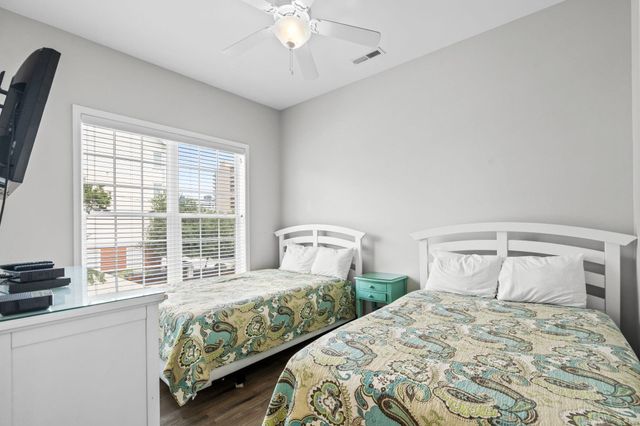 308 Shuffleboard Ct., Myrtle Beach, SC 29572