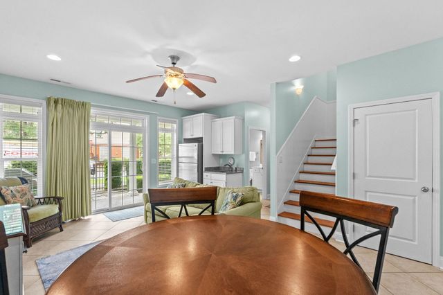308 Shuffleboard Ct., Myrtle Beach, SC 29572