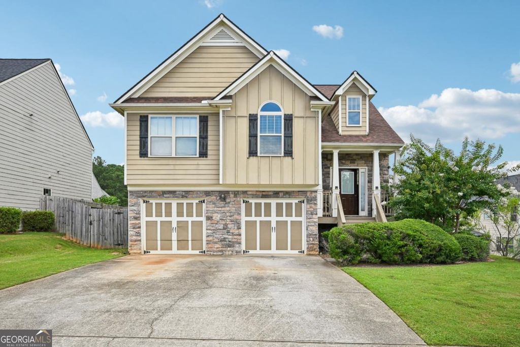 1066 Mcduffie Circle, Douglasville, GA 30134