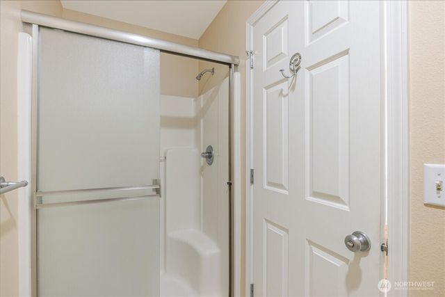 2104 NE 180th Place, Vancouver, WA 98684