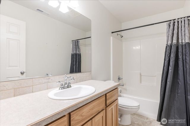 2104 NE 180th Place, Vancouver, WA 98684