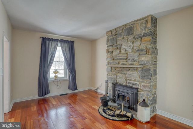 1078 SMITHBRIDGE, Glen Mills, PA 19342