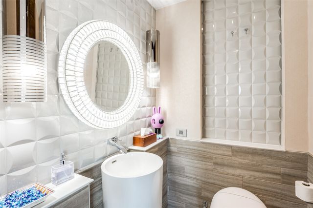 4005 Gaston Avenue PH1, Dallas, TX 75246