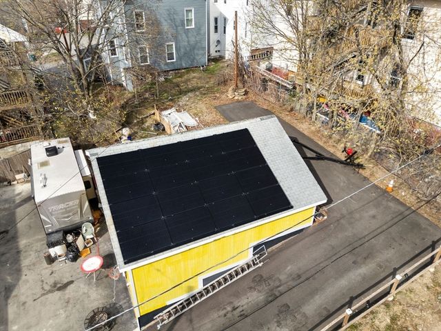 129 High St, Clinton, MA 01510