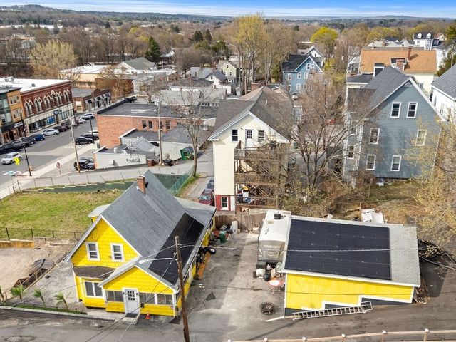 129 High St, Clinton, MA 01510