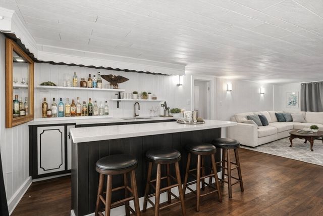 129 High St, Clinton, MA 01510