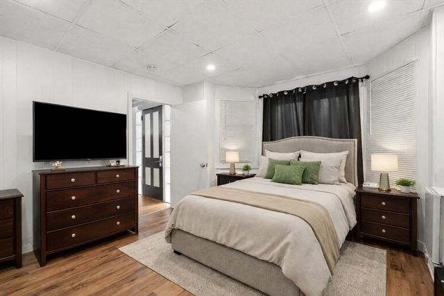 129 High St, Clinton, MA 01510