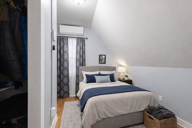 129 High St, Clinton, MA 01510