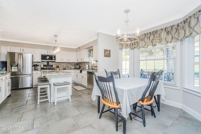 20 Thousand Oaks Terrace, Howell, NJ 07731