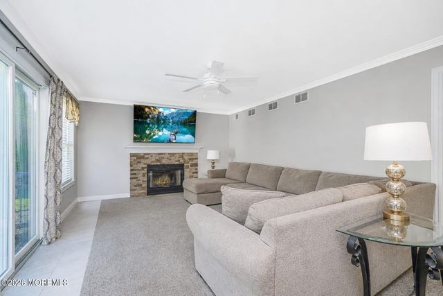 20 Thousand Oaks Terrace, Howell, NJ 07731