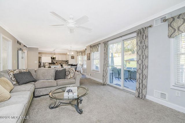20 Thousand Oaks Terrace, Howell, NJ 07731