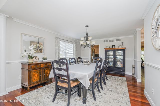 20 Thousand Oaks Terrace, Howell, NJ 07731