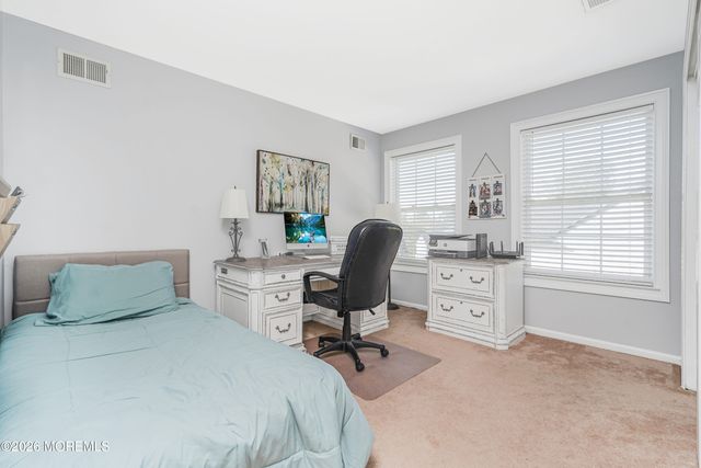 20 Thousand Oaks Terrace, Howell, NJ 07731