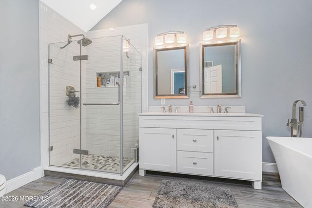 20 Thousand Oaks Terrace, Howell, NJ 07731