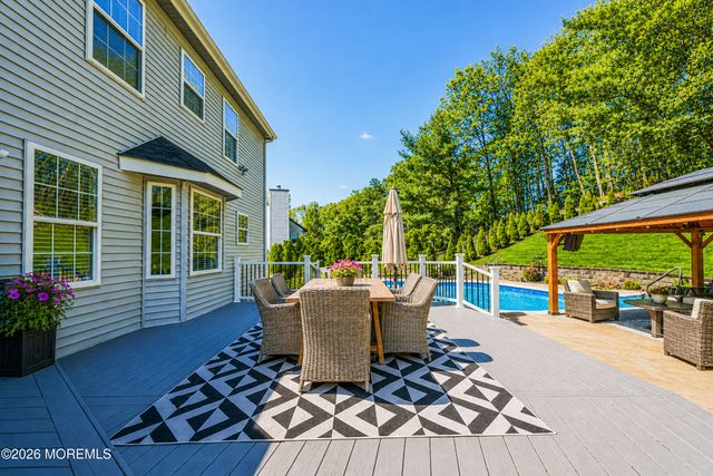 20 Thousand Oaks Terrace, Howell, NJ 07731