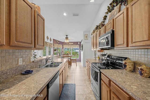 11351 Mississippi Kite Avenue, Weeki Wachee, FL 34614