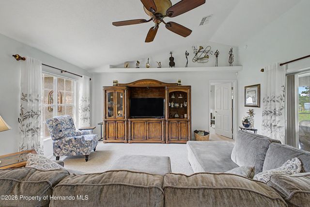 11351 Mississippi Kite Avenue, Weeki Wachee, FL 34614