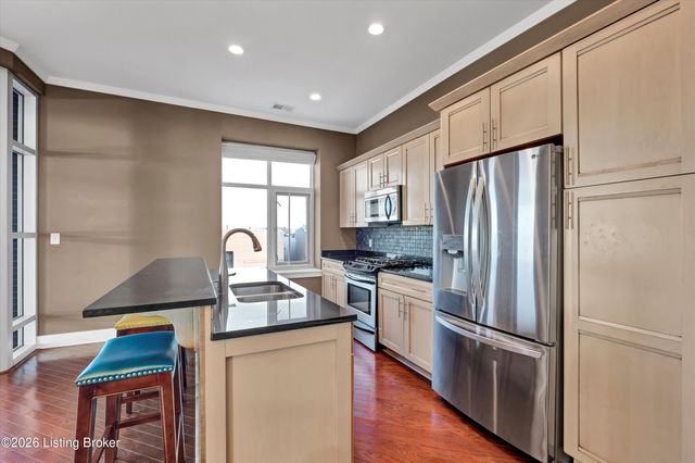 324 E Main St UNIT 404, Louisville, KY 40202