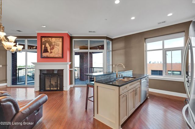 324 E Main St UNIT 404, Louisville, KY 40202