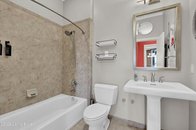 324 E Main St UNIT 404, Louisville, KY 40202