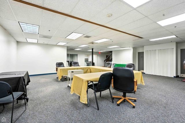 1S280 Summit Avenue A, Oakbrook Terrace, IL 60181