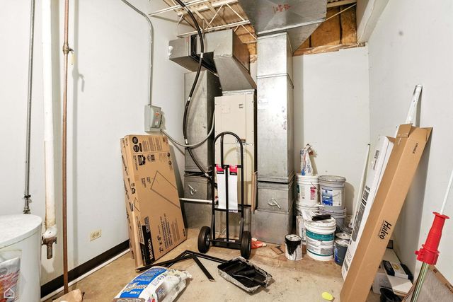 1S280 Summit Avenue A, Oakbrook Terrace, IL 60181