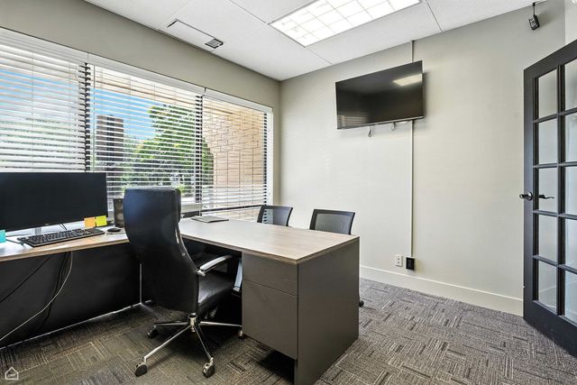 1S280 Summit Avenue A, Oakbrook Terrace, IL 60181