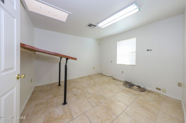 125 E Flores Street, Tucson, AZ 85705