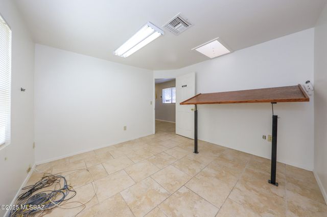 125 E Flores Street, Tucson, AZ 85705