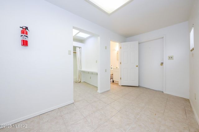 125 E Flores Street, Tucson, AZ 85705