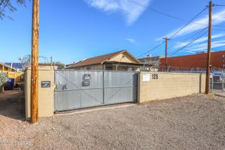 125 E Flores Street, Tucson, AZ 85705