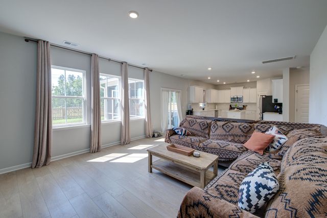 221 Tuscan Sun Street, Summerville, SC 29485