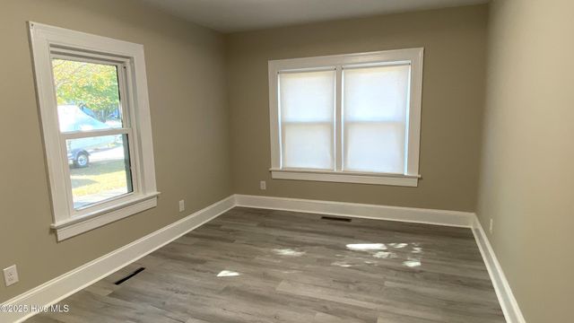 1103 W Ragsdale Road, Greenville, NC 27858