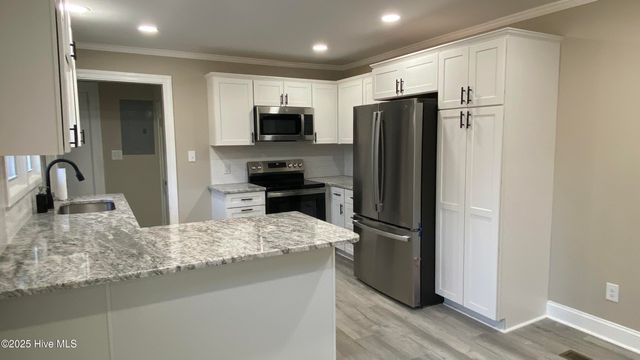 1103 W Ragsdale Road, Greenville, NC 27858