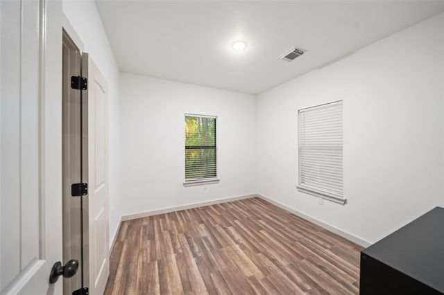 181 Acorn Lane, Point Blank, TX 77364