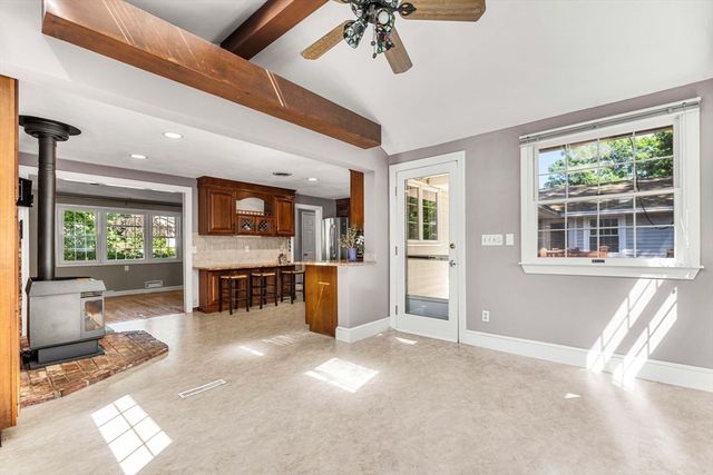 12 Catherine Dr, Peabody, MA 01960