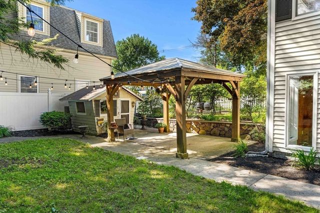 12 Catherine Dr, Peabody, MA 01960