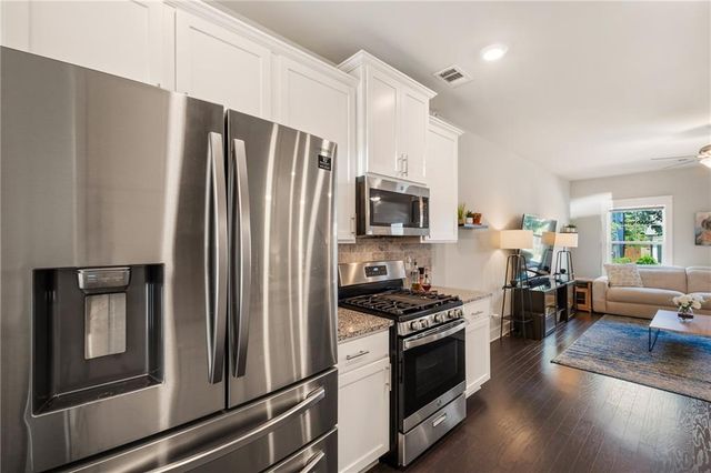 278 Perry Point Run, Lawrenceville, GA 30046